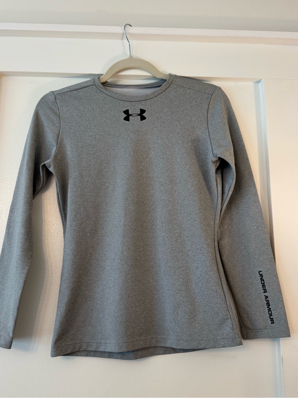 Under Armour Youth coldgear Fitted Gray Long-Sleeve Performance Shirt EUC Sz Lrg